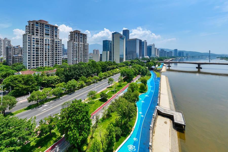 閩江臺(tái)江段防洪堤。福州市水利局供圖