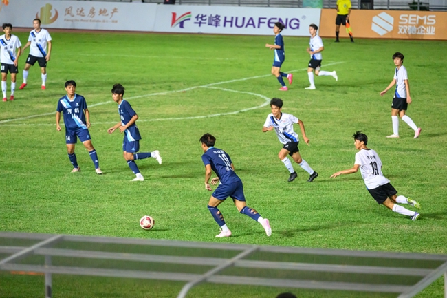 “莆超”決賽現(xiàn)場激烈角逐。蔡昊攝