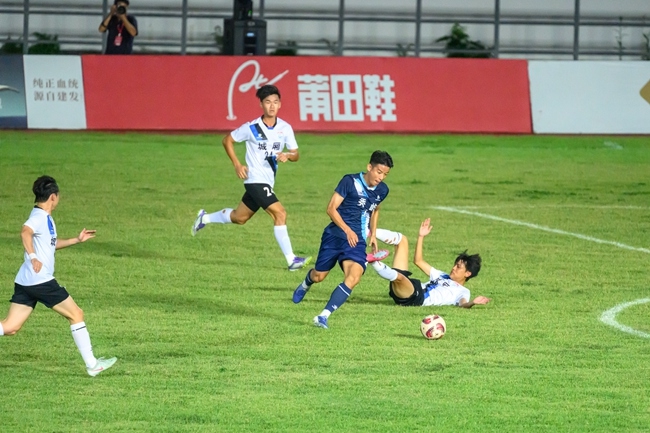 “莆超”決賽現(xiàn)場激烈角逐。蔡昊攝