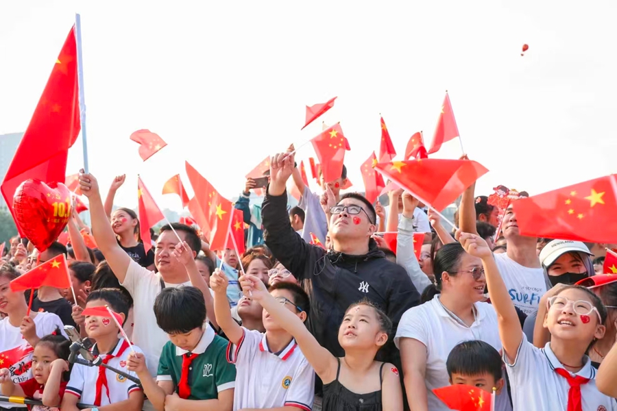 升旗儀式現(xiàn)場