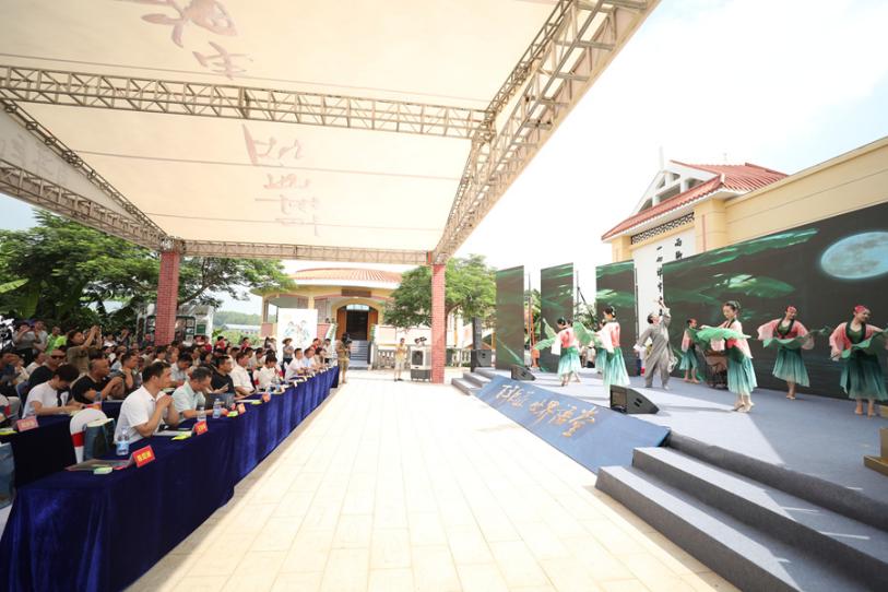 “百年巨匠·世界語(yǔ)堂”系列活動(dòng)開幕式現(xiàn)場(chǎng)。鄭文典攝