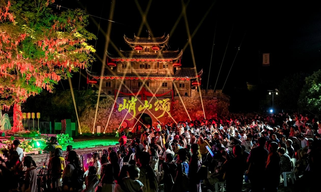 演出現(xiàn)場。