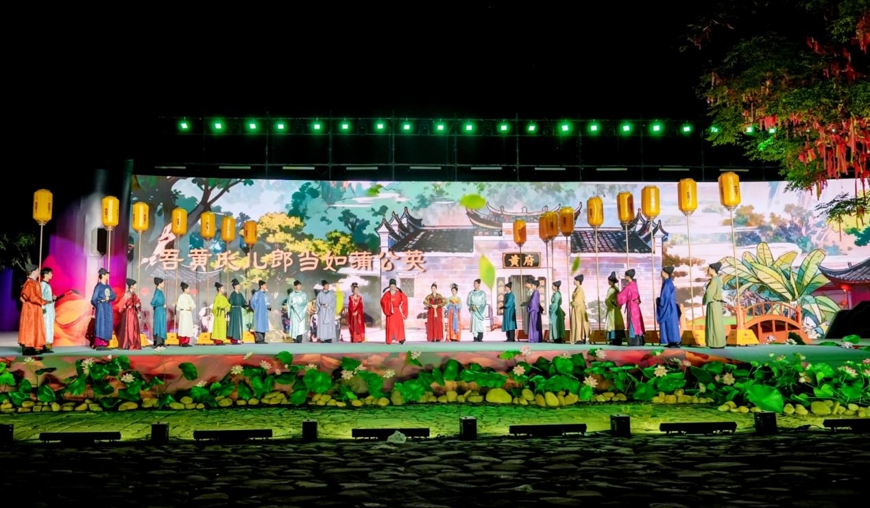 演出現(xiàn)場。