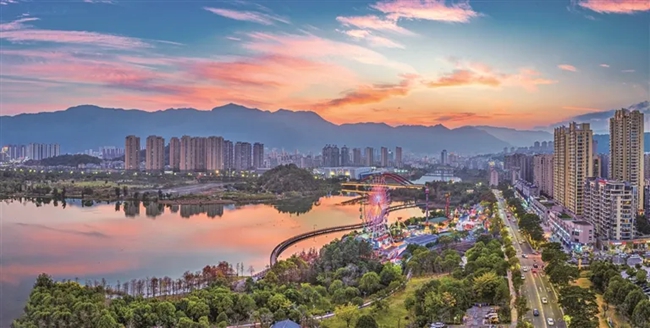 東僑美景。陳慈蕊攝