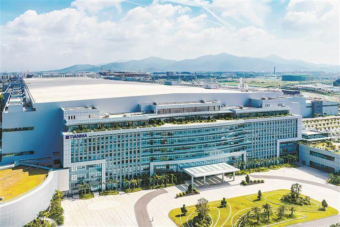 位于同翔高新區(qū)的廈門天馬顯示科技。記者 黃嶸攝