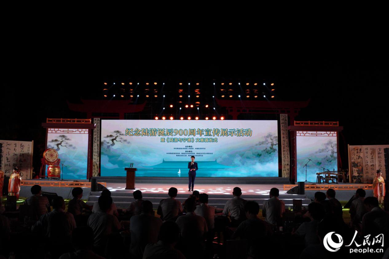 宣傳展示活動現(xiàn)場。人民網(wǎng) 林銘賢攝