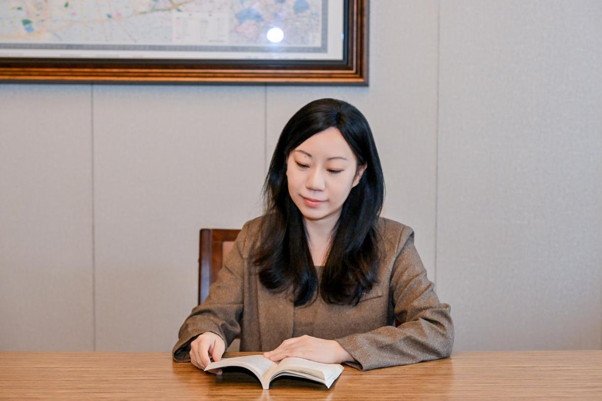 福州延安中學(xué)（高中部）辦公室副主任、福州市政協(xié)文史研究員林麗欽。受訪者供圖