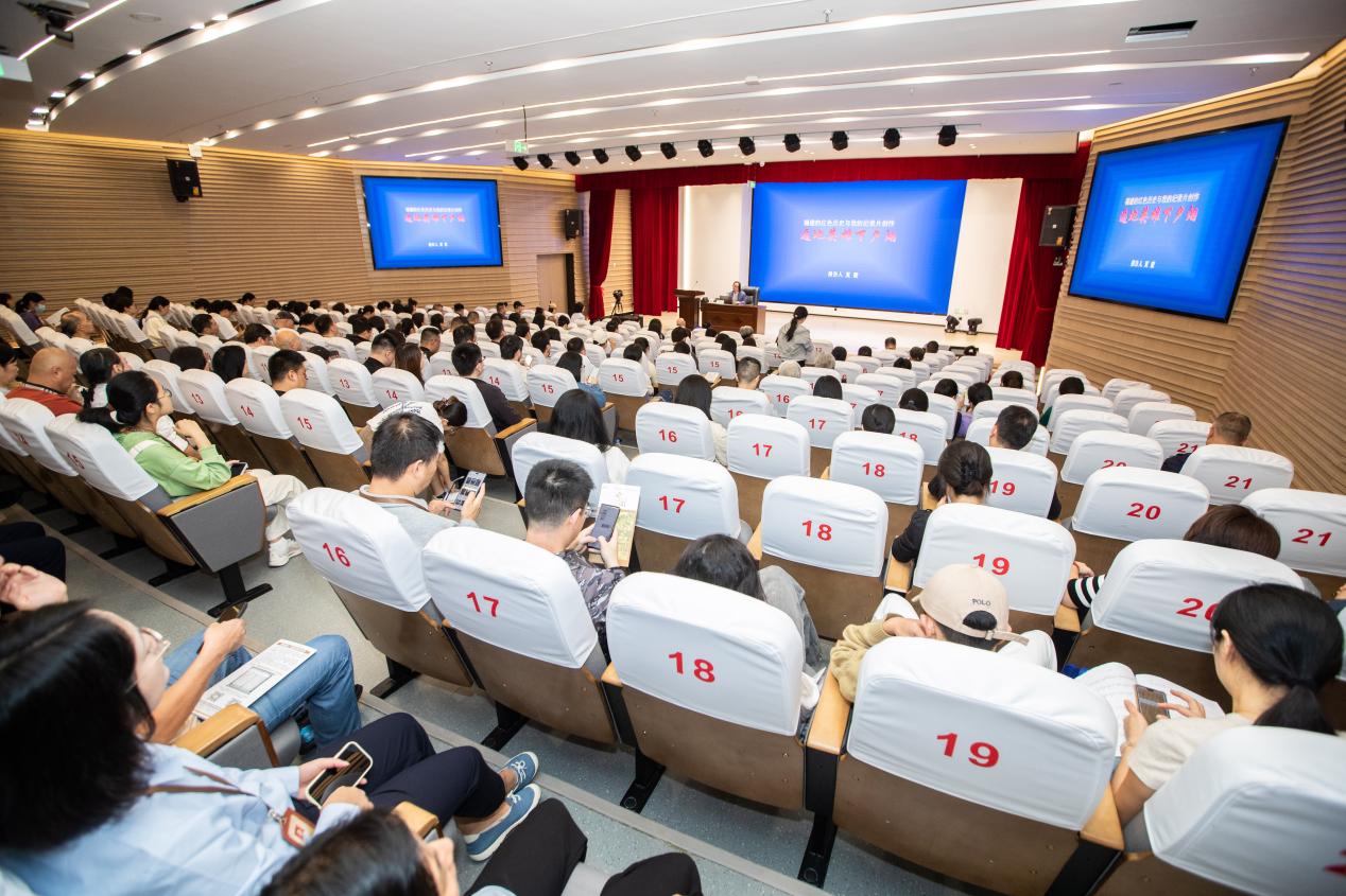 “遍地英雄下夕煙——福建的紅色往事與我的紀(jì)錄片創(chuàng)作”講座現(xiàn)場