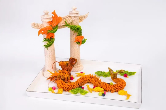 “魚(yú)躍龍門(mén)”獲特色菜（熱菜類(lèi)）銅獎(jiǎng)