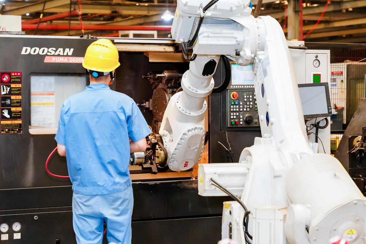 廈門聯(lián)通與銀華機械聯(lián)合打造5G智慧工廠。