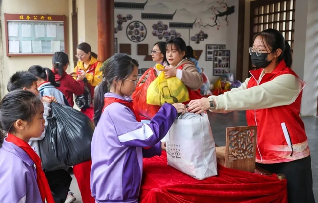 捐贈(zèng)現(xiàn)場(chǎng)