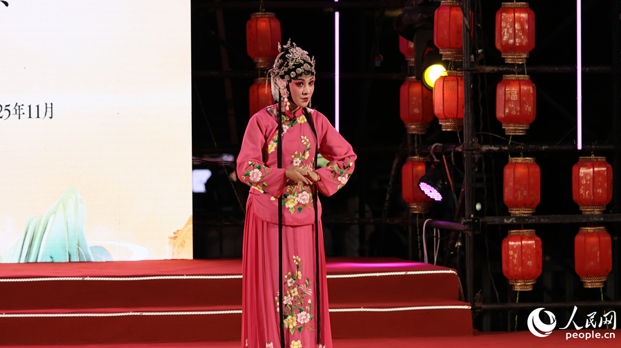 莆仙戲折子戲表演。人民網記者 李昌乾攝