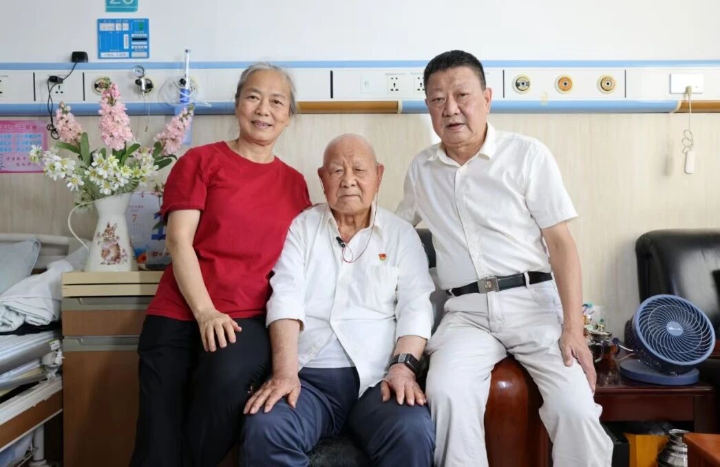 全家福拍攝現(xiàn)場(chǎng)