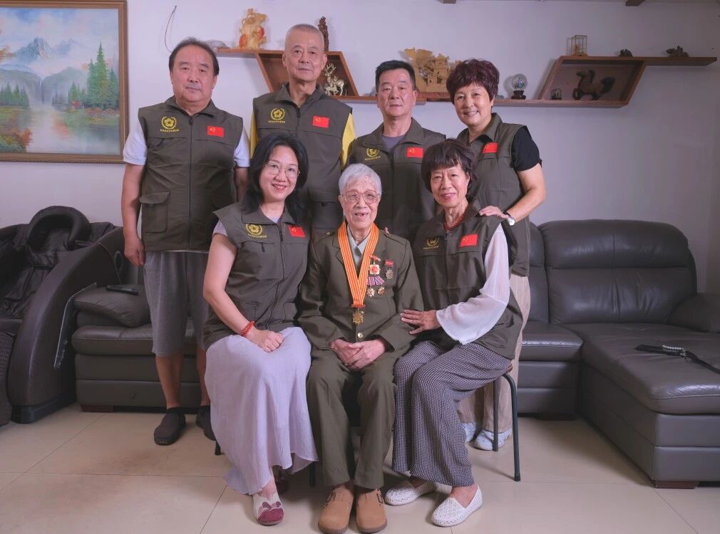 全家福拍攝現(xiàn)場