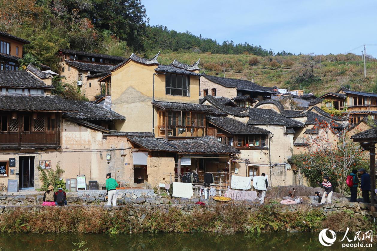 一座座明清古厝保留完好。人民網(wǎng) 林銘賢攝