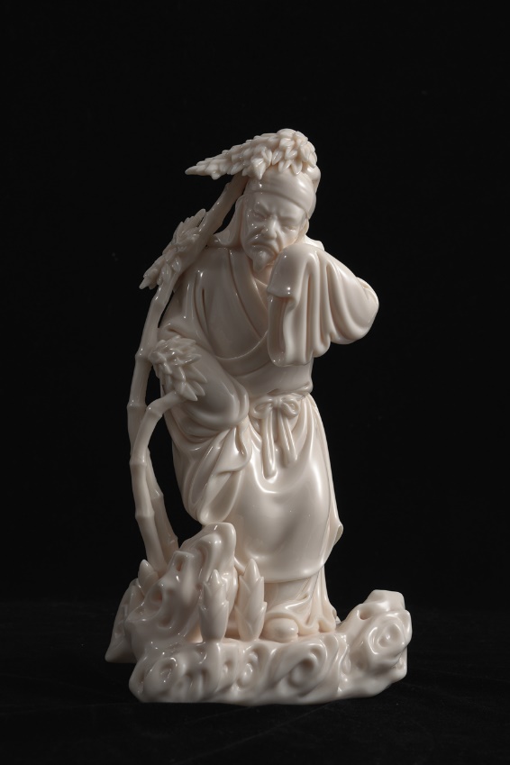 二十四孝主題白瓷雕塑作品《哭竹生筍》。受訪者供圖