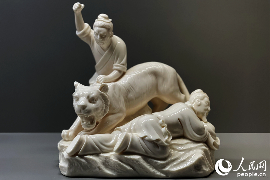 作品定格下二十四孝故事具有張力的瞬間。人民網(wǎng)記者 林盈攝