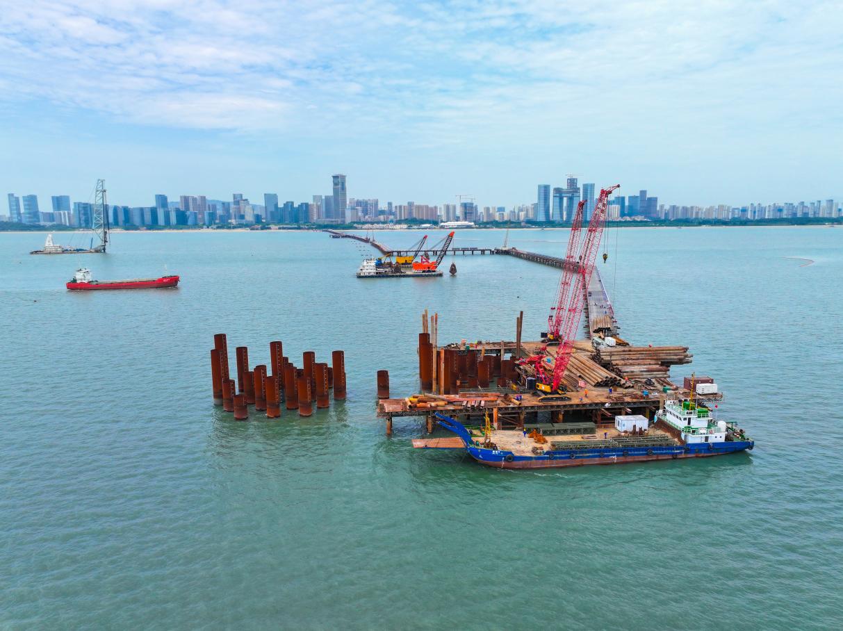 2024年8月，廈金大橋（廈門段）項(xiàng)目海面上幾乎沒有構(gòu)筑物。彭仕洲攝