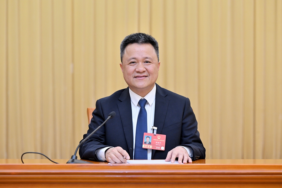 全國人大代表、致公黨福建省委會主委、福建省金融投資有限責任公司總經(jīng)理羅恩平。受訪者供圖